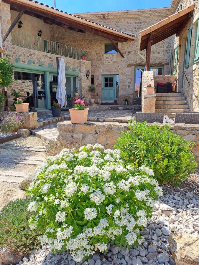 Domaine Saint Claude - Gite , Chambres D'Hotes & Hebergement Insolite Malleval Exterior foto